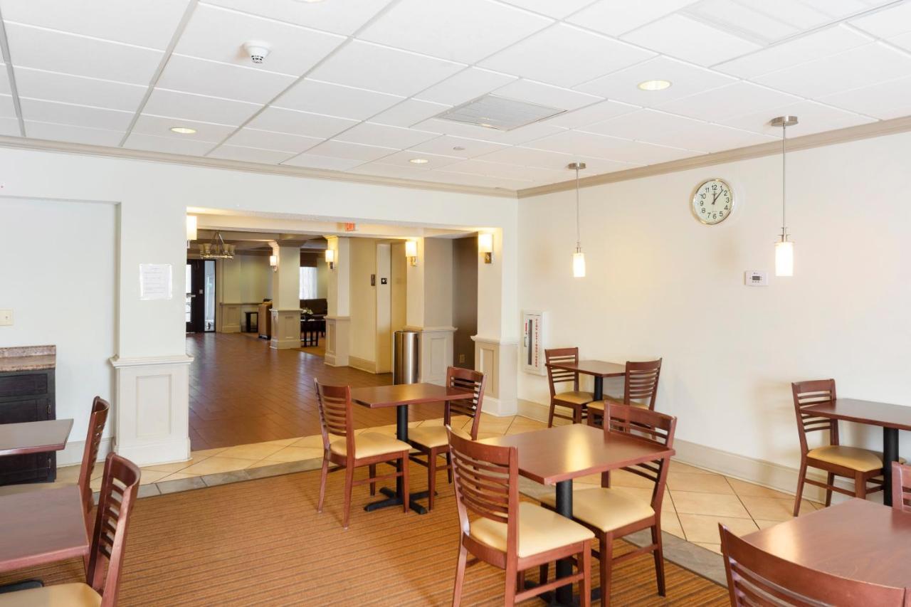 Ramada By Wyndham Jackson Ms Hotel Buitenkant foto