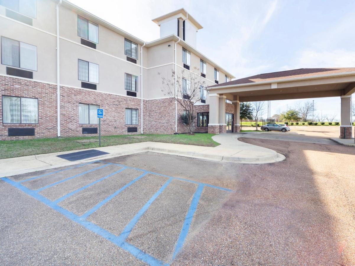 Ramada By Wyndham Jackson Ms Hotel Buitenkant foto